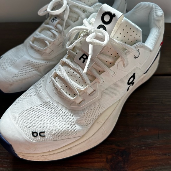 On Running On Cloud Roger’s white and acai. Us Men’s 11 - Picture 4 of 10